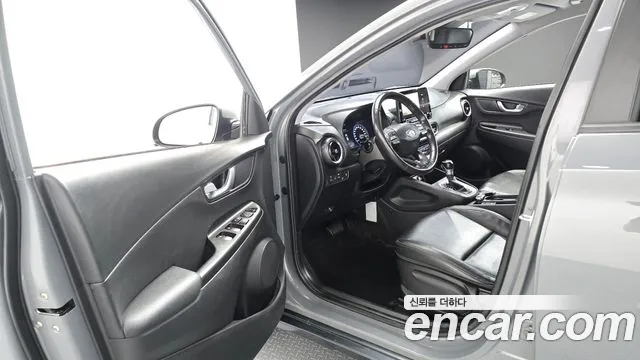 Hyundai Kona — Фото автомобиля 10