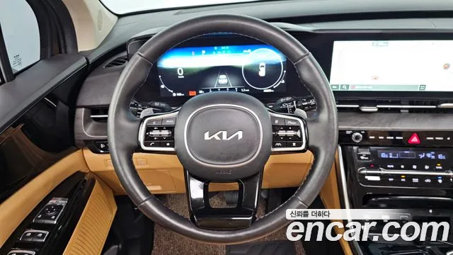 Kia Carnival Generation 4 — Фото автомобиля 21