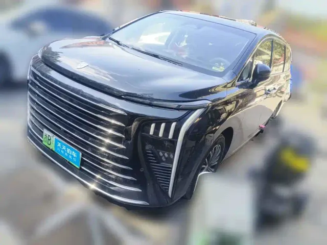 Фотография автомобиля — Forthing Xinghai V9