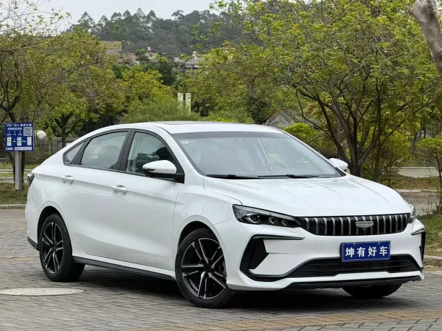 Geely Binrui — Фото автомобиля 2