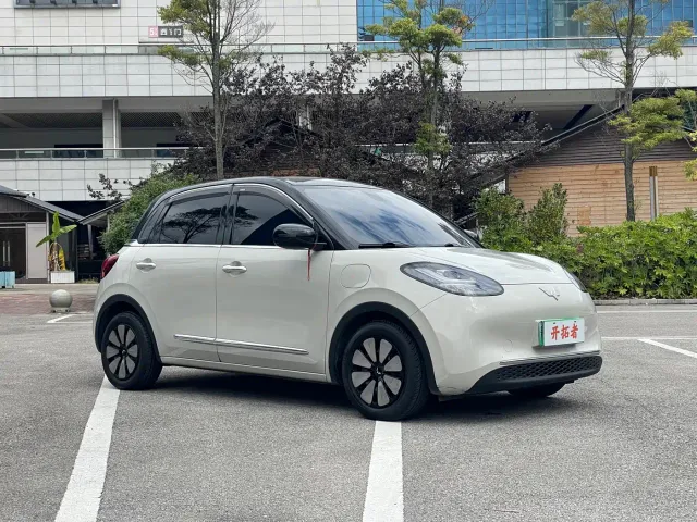 Wuling Bingo — Фото автомобиля 3