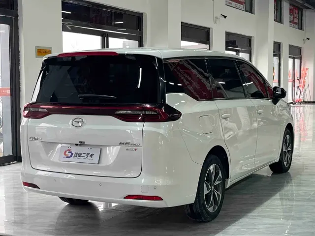 GAC Trumpchi M6 — Фото автомобиля 10