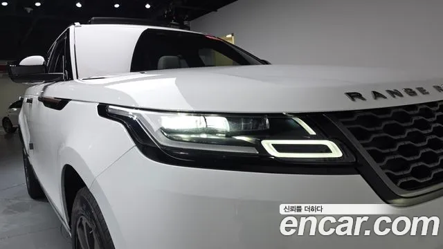 Land Rover Range Rover Velar Range Rover Velar 2.0 P250 R-Dynamic SE — Фото автомобиля 13