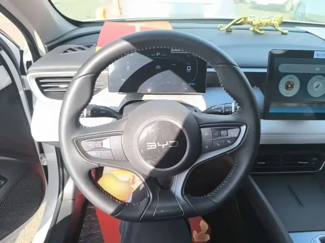 BYD Seal 05 DM-i — Фото автомобиля 10