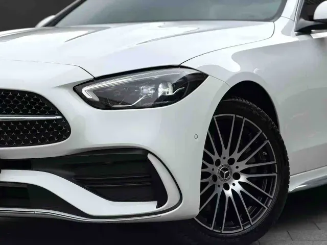 Mercedes-Benz C-Class — Фото автомобиля 3