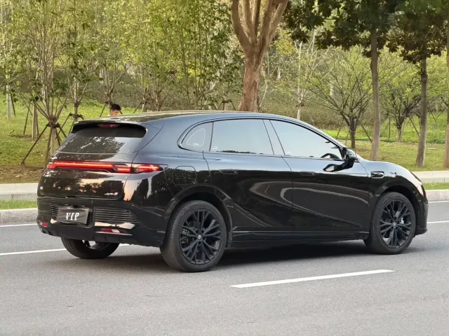 Leapmotor Lafa 5 — Фото автомобиля 4