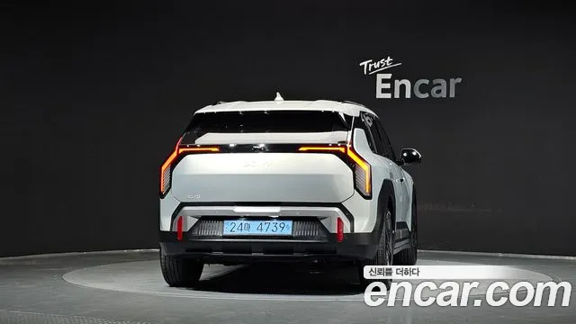 Kia EV3 — Фото автомобиля 4