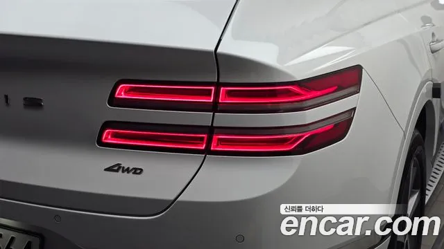 Genesis GV80 — Фото автомобиля 8