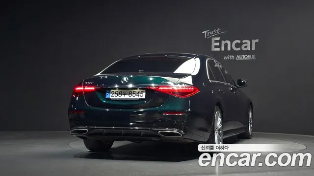 Mercedes-Benz S-Class — Фото автомобиля 4