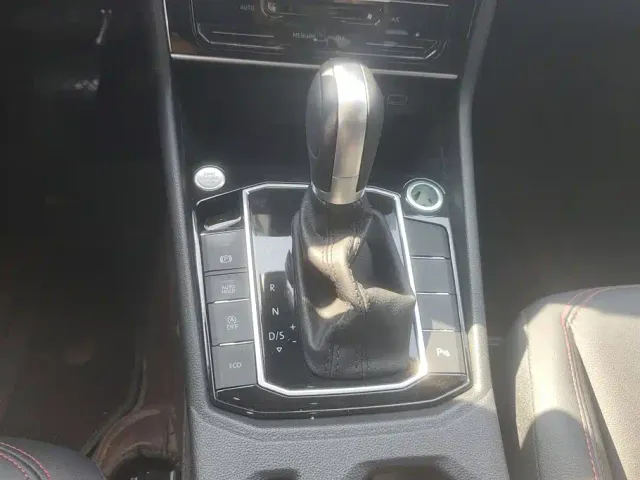 Volkswagen Lavida 2024 Model 300TSI DSG Starlight Leading Edition — Фото автомобиля 16