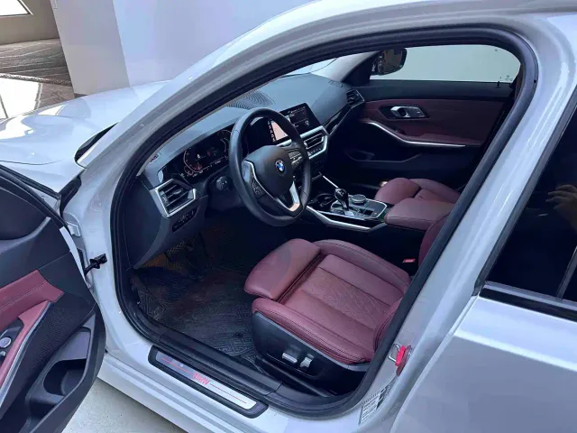 BMW 3 Series — Фото автомобиля 9