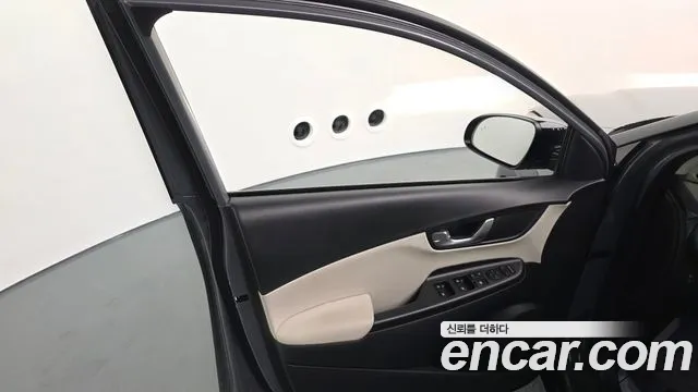 Hyundai Kona — Фото автомобиля 13