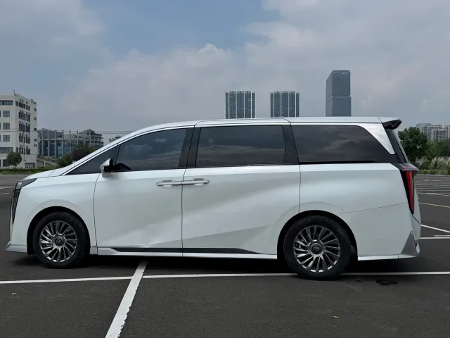 GAC Trumpchi M8 — Фото автомобиля 7