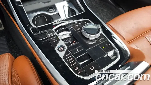 BMW X7 — Фото автомобиля 9