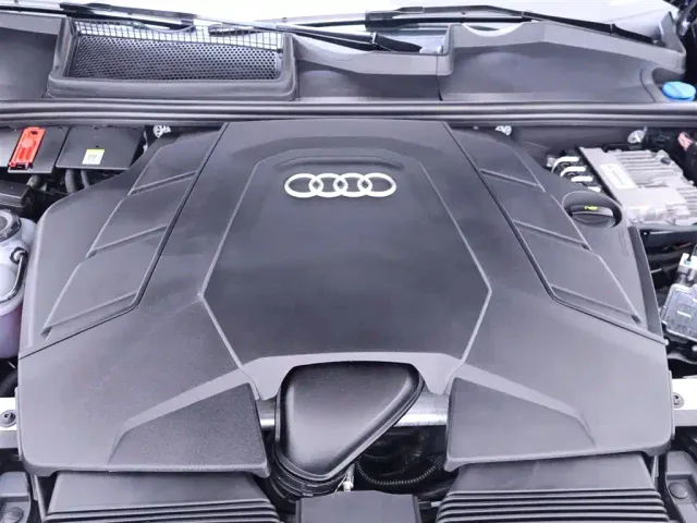 Audi Q8 — Фото автомобиля 24