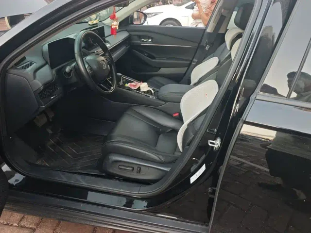 Honda Accord — Фото автомобиля 11