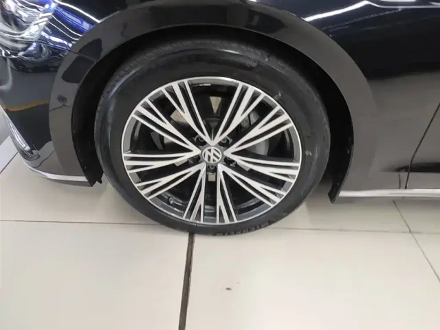 Volkswagen Phideon — Фото автомобиля 22