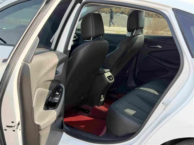 Buick Verano — Фото автомобиля 8