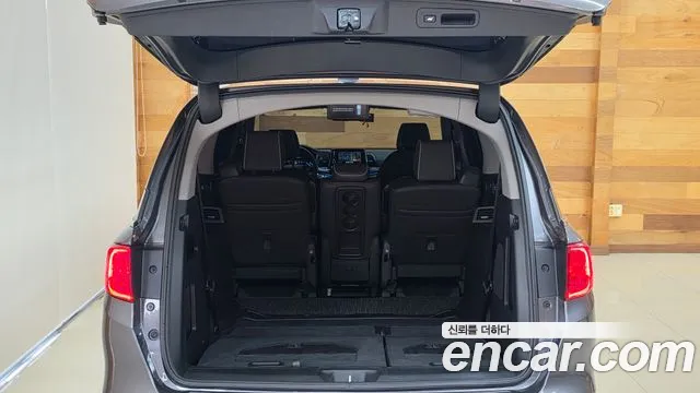 Honda Odyssey — Фото автомобиля 20