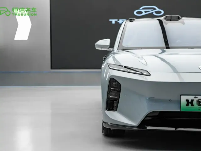 Nio ET5 Touring — Фото автомобиля 9