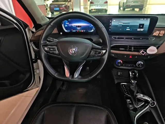 Buick Verano — Фото автомобиля 10