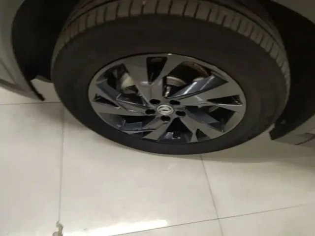Dongfeng Fengshen L7 — Фото автомобиля 22