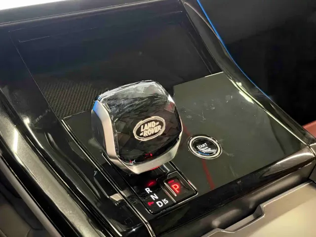 Land Rover Range Rover Sport — Фото автомобиля 11