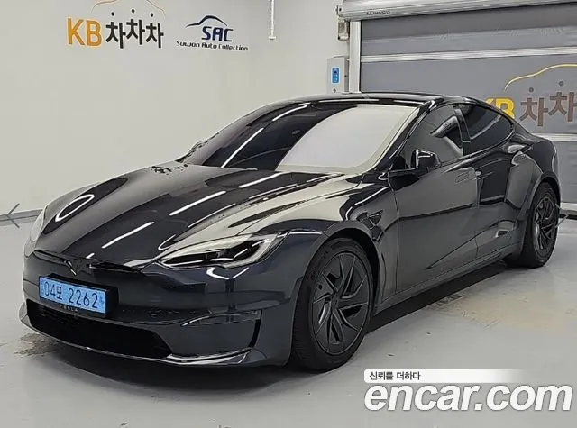 Tesla Model S — Фото автомобиля 4