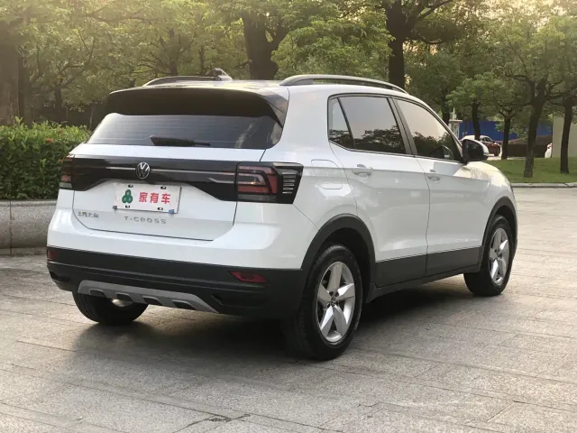 Volkswagen T-Cross — Фото автомобиля 7