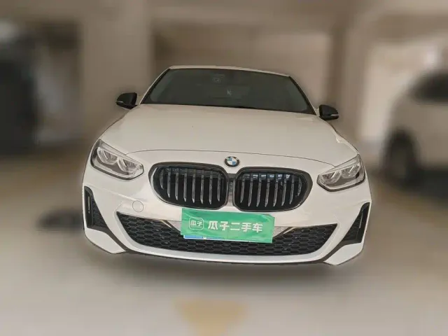 BMW 1 Series — Фото автомобиля 2