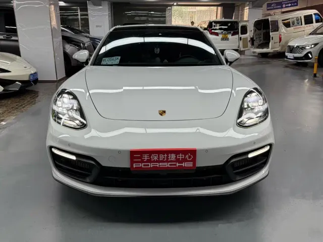 Porsche Panamera — Фото автомобиля 2