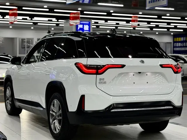 Nio ES6 — Фото автомобиля 4