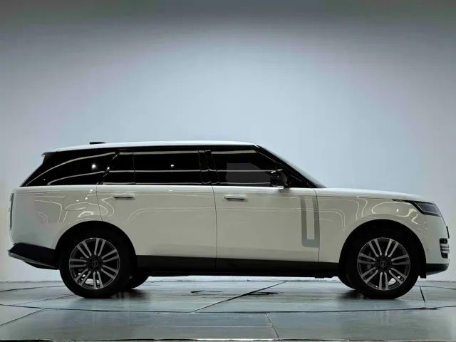 Land Rover Range Rover — Фото автомобиля 16