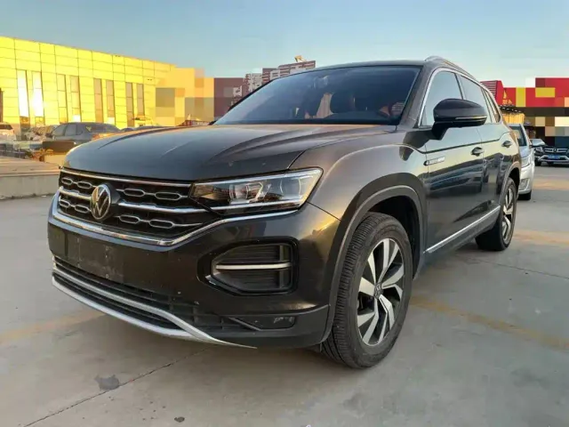 Фотография автомобиля — Volkswagen Tayron