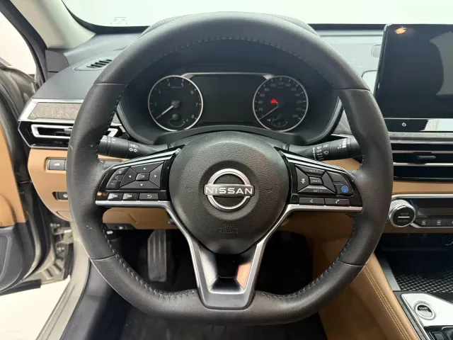 Nissan Teana — Фото автомобиля 12
