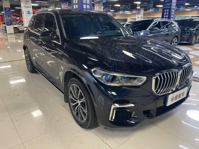 BMW X5 — Фото автомобиля 2