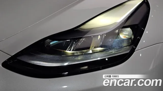 Tesla Model Y — Фото автомобиля 7