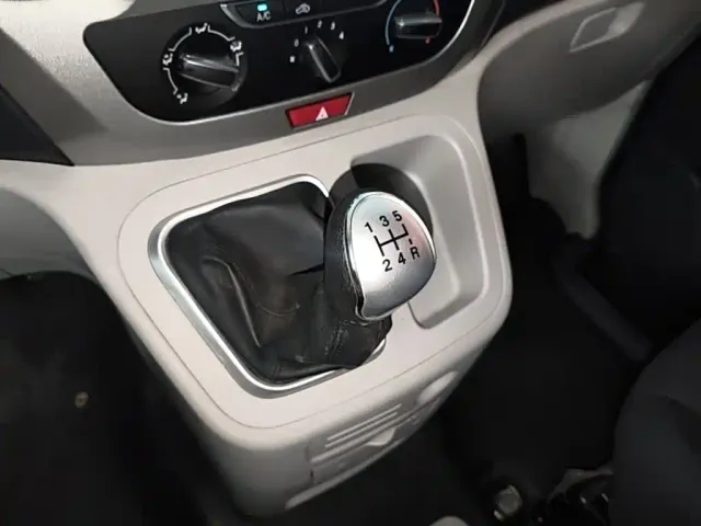 JAC Refine M3 — Фото автомобиля 13