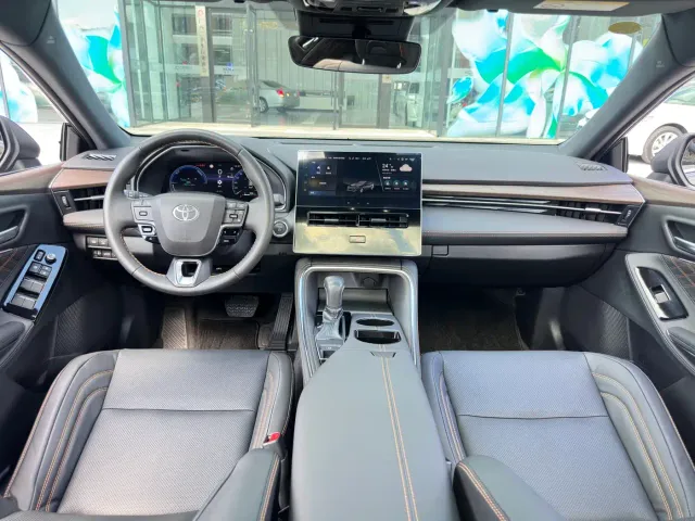 Toyota Avalon — Фото автомобиля 11