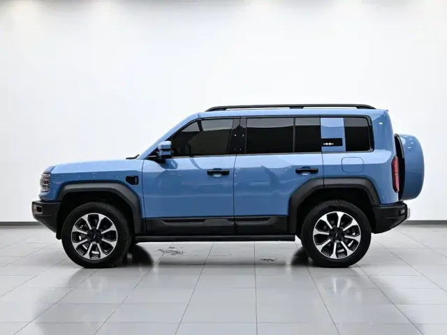 BYD FangChengBao Leopard 5 — Фото автомобиля 5
