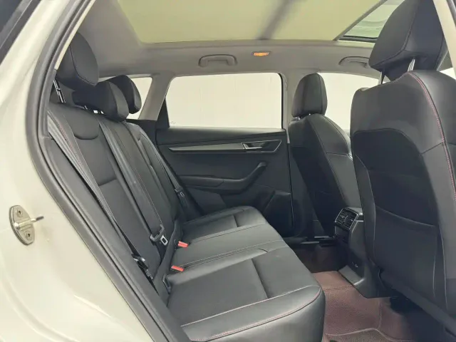 Skoda Karoq — Фото автомобиля 9