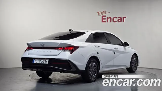 Hyundai AVANTE Новый Avante (CN7) — Фото автомобиля 2