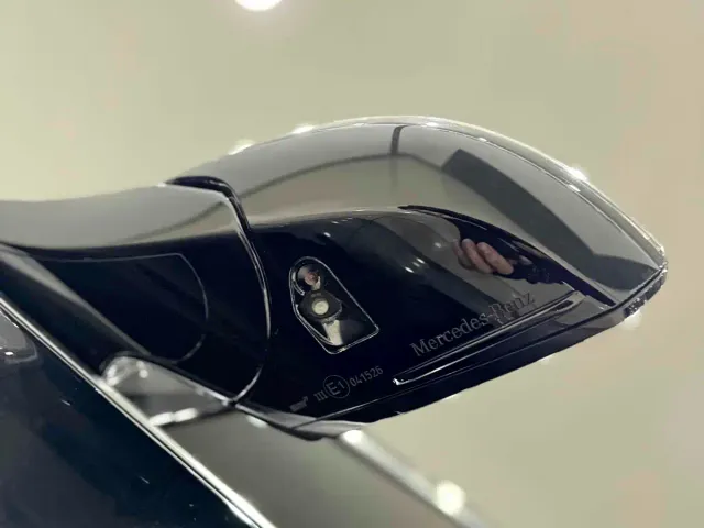 Mercedes-Benz S-Class — Фото автомобиля 27