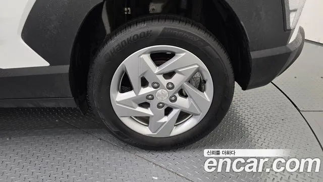 Hyundai Kona SX2 — Фото автомобиля 6