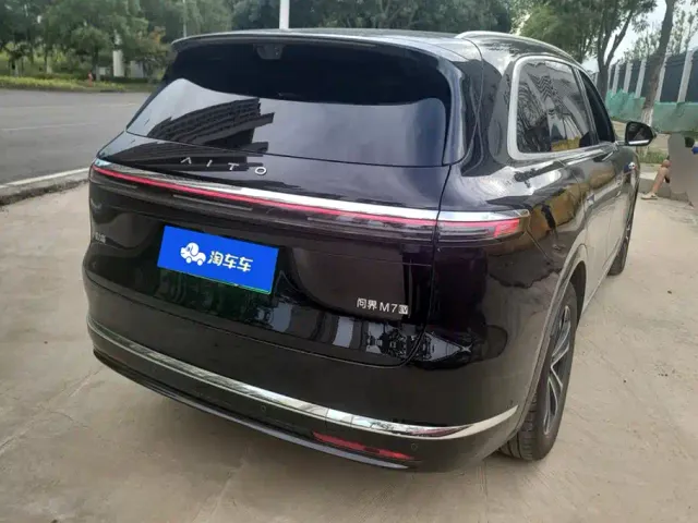 Aito M7 — Фото автомобиля 3
