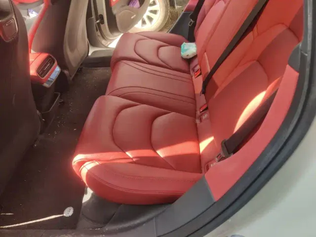 Xiaomi SU7 — Фото автомобиля 14