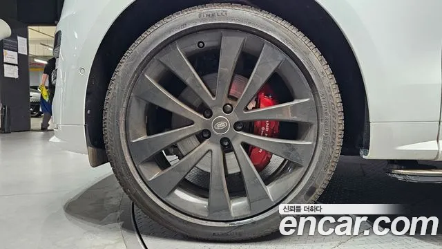 Land Rover Range Rover Sport — Фото автомобиля 5