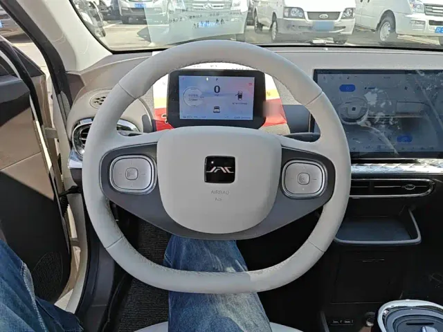 JAC Yiwei 3 — Фото автомобиля 10