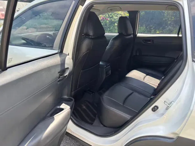 Toyota Corolla Cross — Фото автомобиля 6