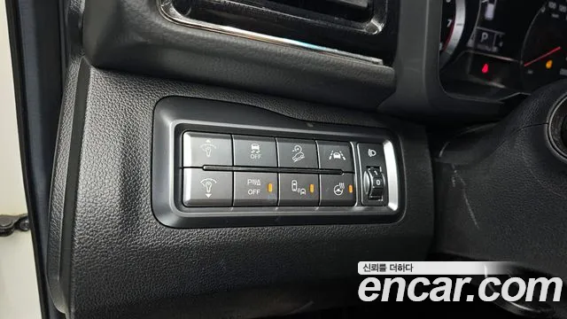 KG_Mobility_Ssangyong TIBOLI Very New Tivoli Бензин 1.5 2WD — Фото автомобиля 14